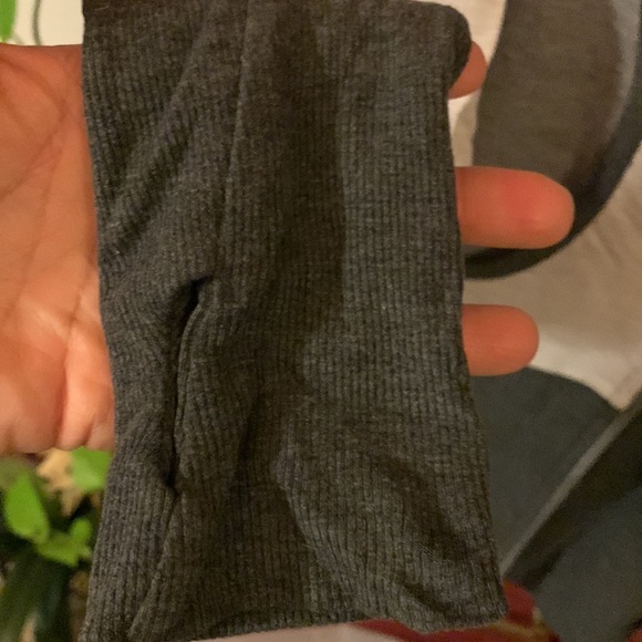 Beautiful Lululemon jacket in good condition - Picture 5 of 6